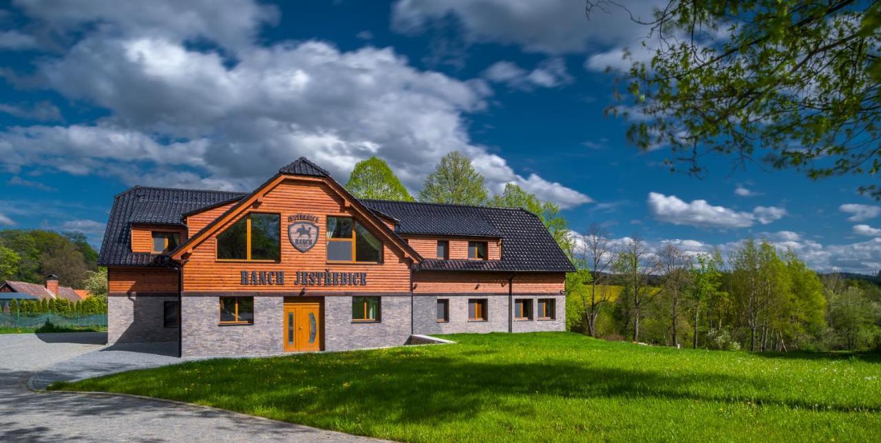 Hotel Ranch Jestrebice Hermanicky Esterno foto