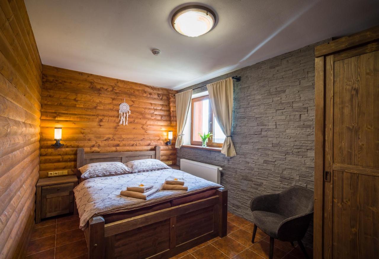 Hotel Ranch Jestrebice Hermanicky Esterno foto