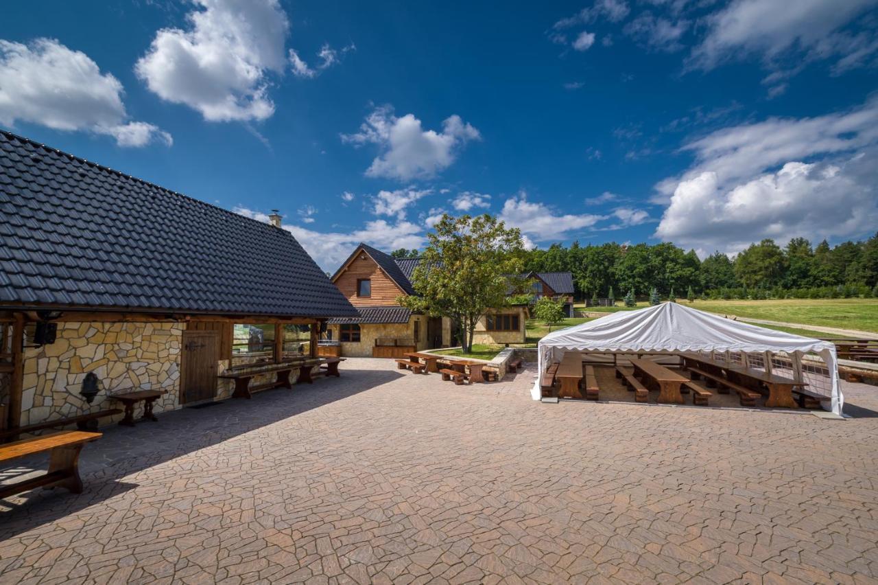 Hotel Ranch Jestrebice Hermanicky Esterno foto